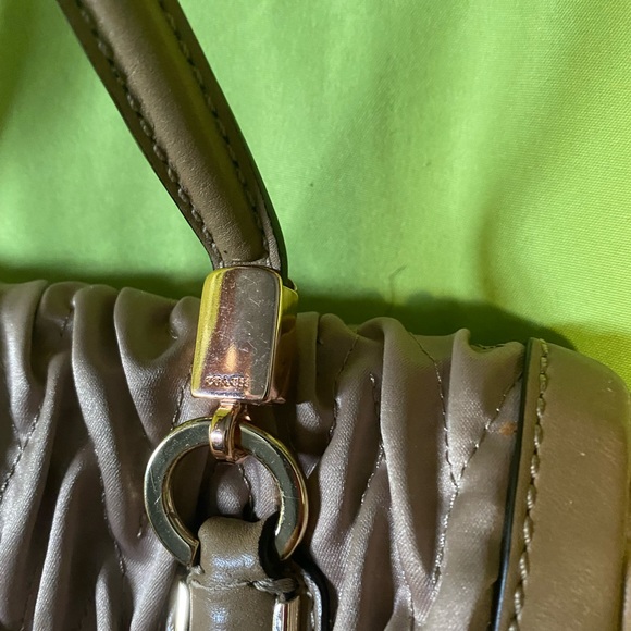 Silk and leather nude coach purse in perfect condition - Picture 5 of 9